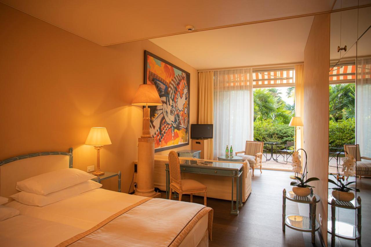 Grand Hotel Villa Castagnola Lugano Kültér fotó A room at the Hotel de la Paix